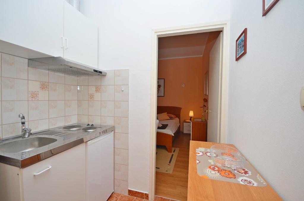 Apartments And Room Zinka Vodice Luaran gambar