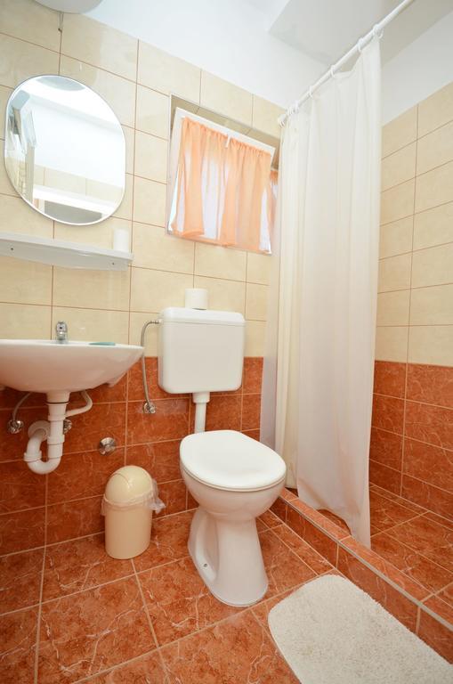 Apartments And Room Zinka Vodice Luaran gambar